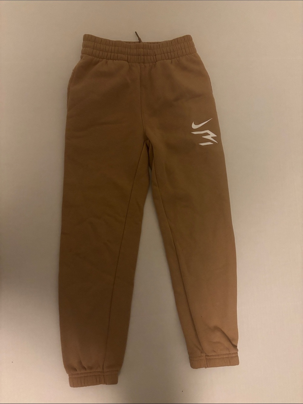 Nike Boys Fleece Jogger Pants Size 8-10 YRS. Tan Brown Swoosh Sweatpants